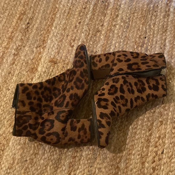 Pony hair Zara leopard print ankle boots - Picture 4 of 6
